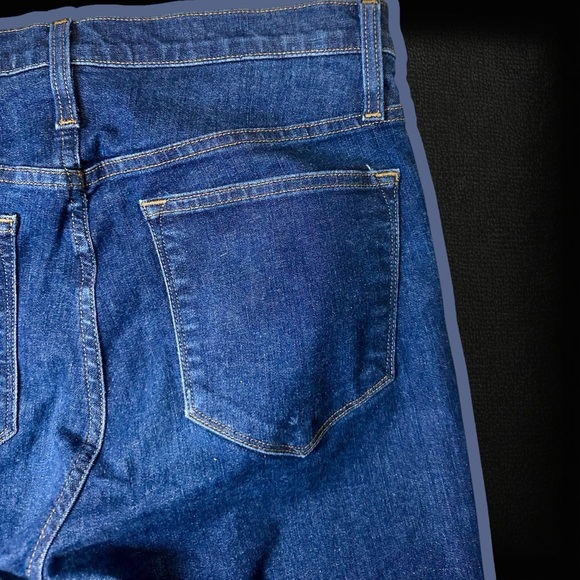 J. Crew ‘9” High-Rise Toothpick Skinny Jeans’ in “Classic Rinse” Wash Size 30 - Picture 13 of 14